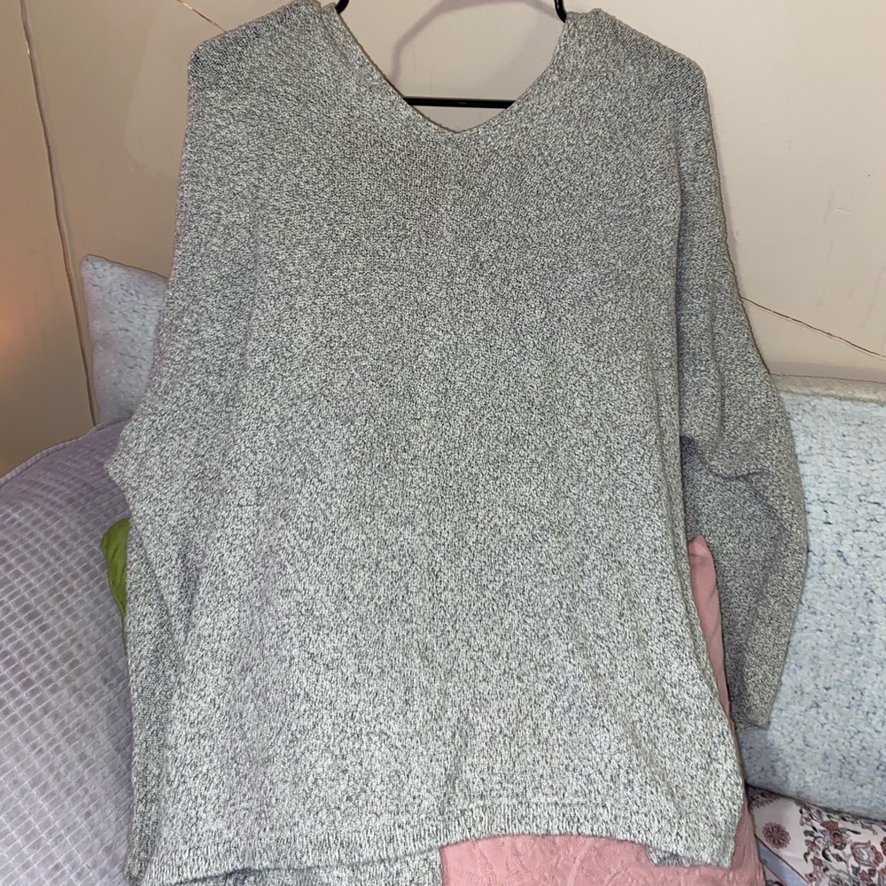 🛑SOLD🛑.       Cardigan! 💗 - Picture 2 of 3